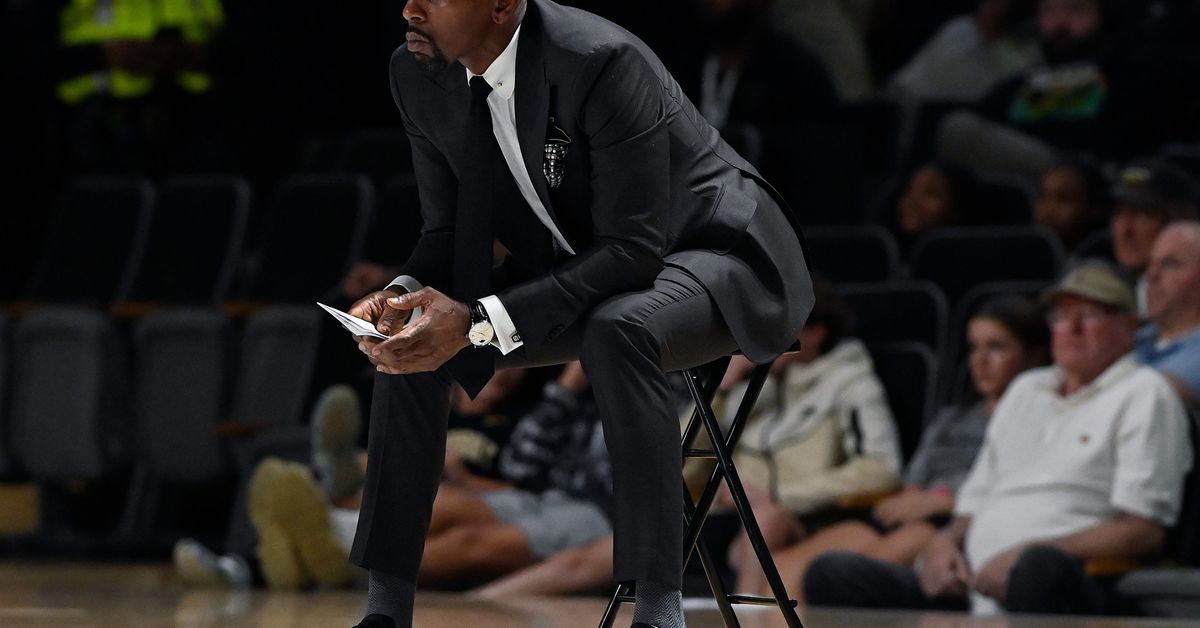 Featured image for "Analyzing the Total Score for NC State-Vanderbilt Clash on November 23"