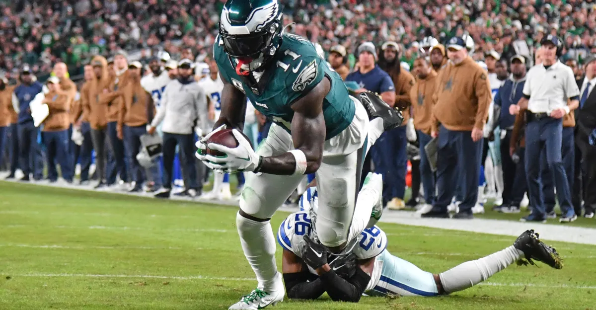 Featured image for Micah Parsons' Trade and Cowboys' Defensive Struggles Highlight NFL Drama