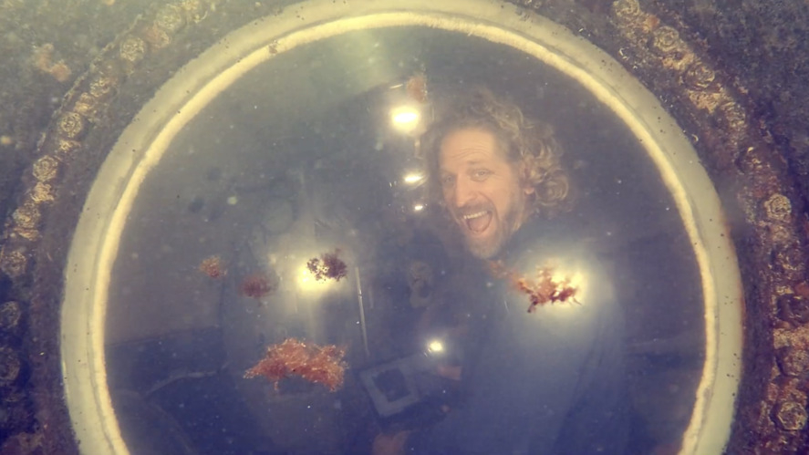 Featured image for "Florida Professor Shatters World Record for Living Underwater"