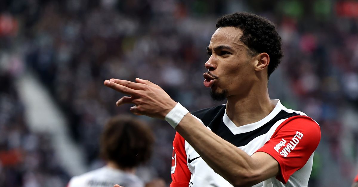 Featured image for Liverpool Eyes Hugo Ekitike After Player Expresses Preference for Anfield