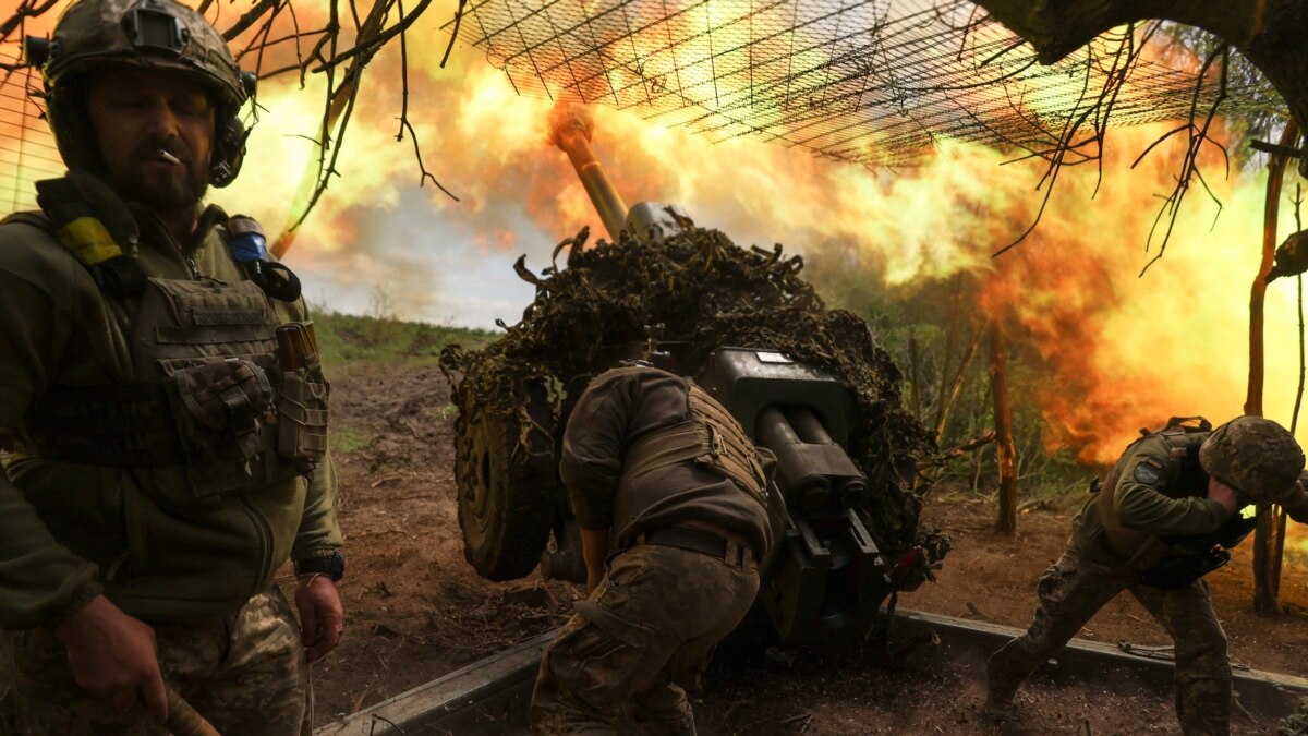 Featured image for Russian shelling kills six during demining operation in Ukraine's Kherson.