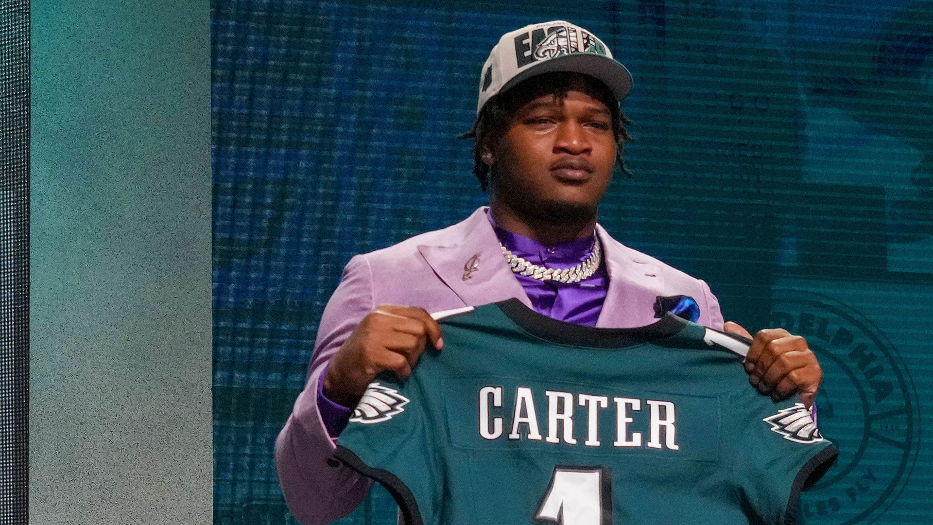 Featured image for Jalen Carter impresses at Eagles rookie camp with improved conditioning.
