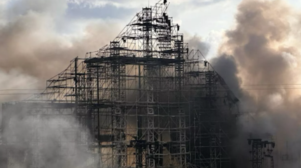 Featured image for Tomorrowland Festival to Proceed Despite Main Stage Fire Damage