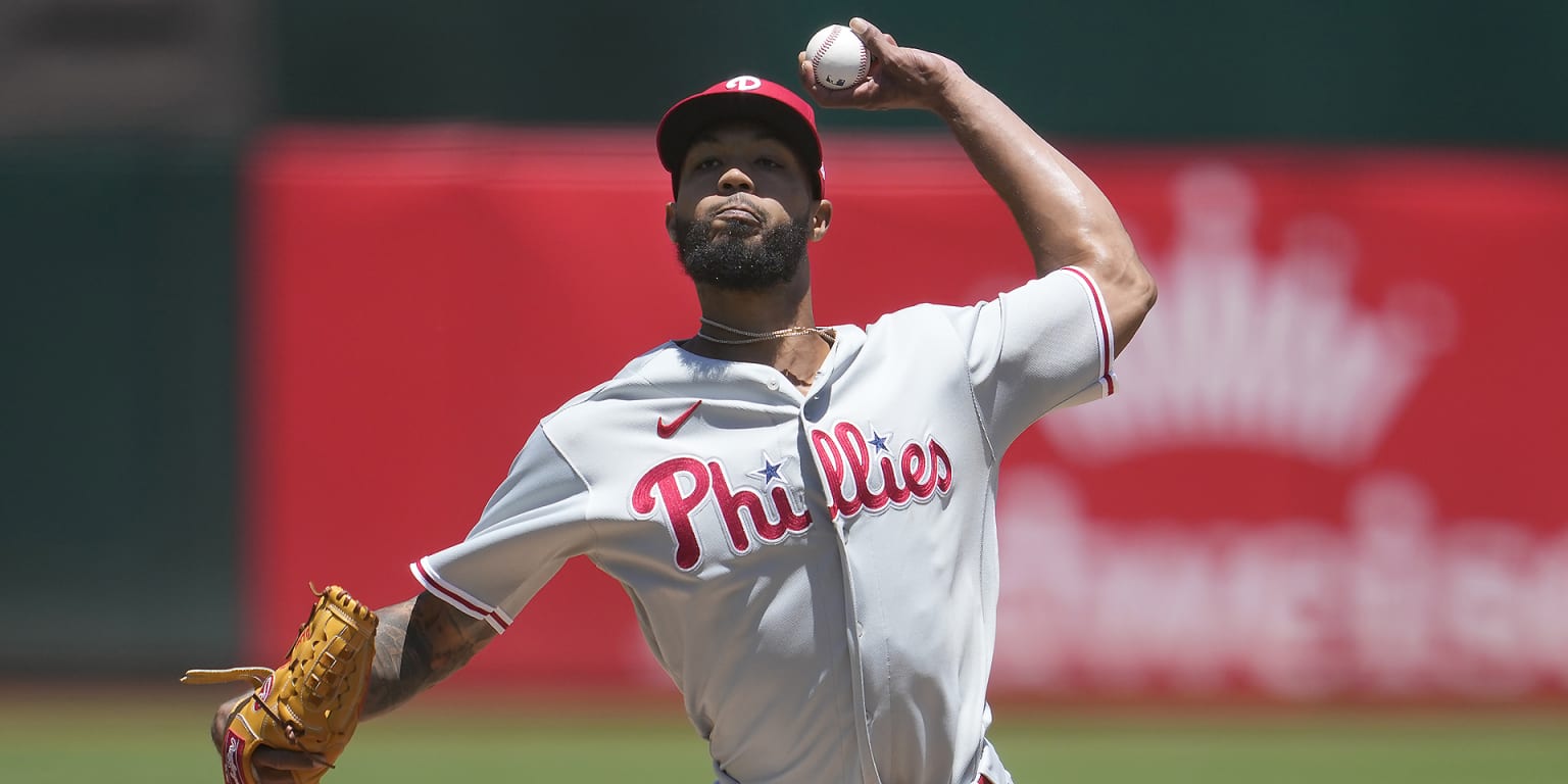 Featured image for Sánchez's clutch performance leads Phillies to extra-inning victory.