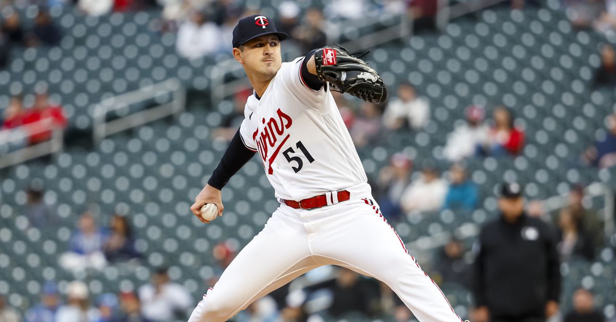 Featured image for Rangers secure Tyler Mahle with 2-year contract