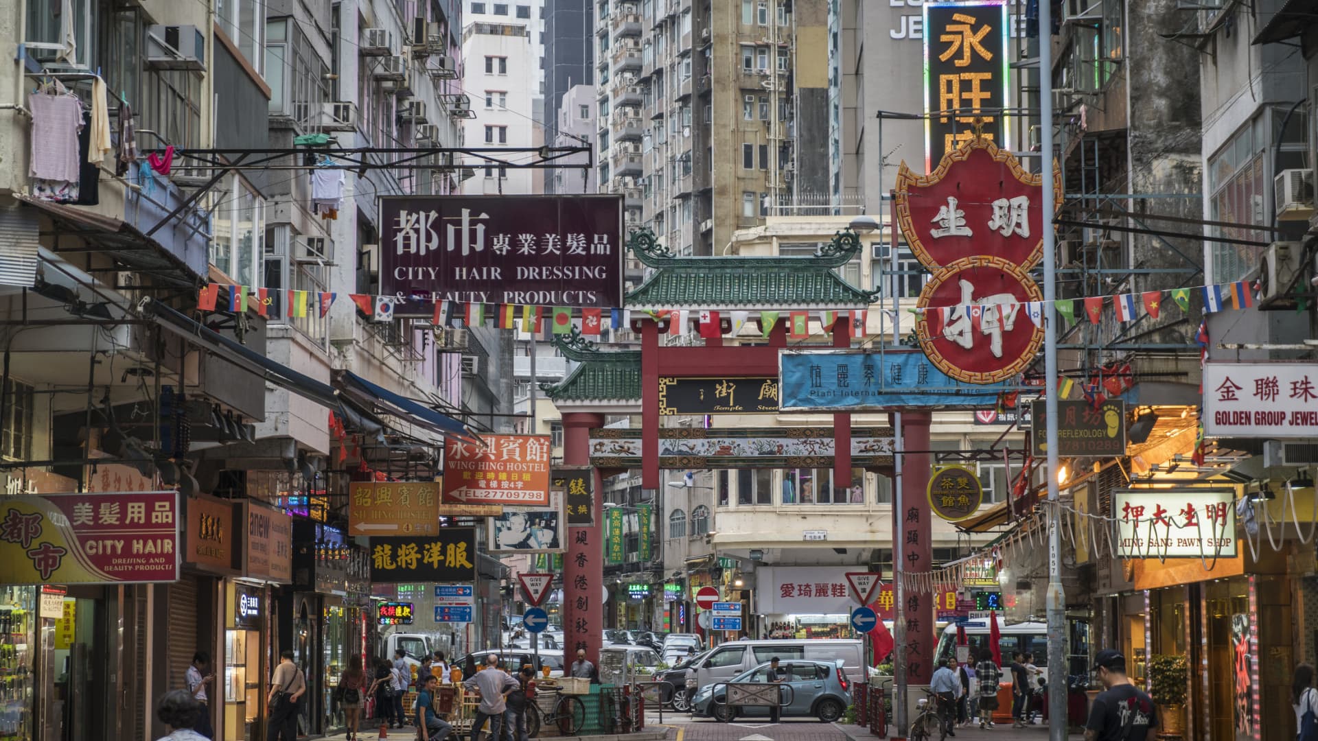 Featured image for Global Markets Mixed Amid US-China Trade Uncertainty