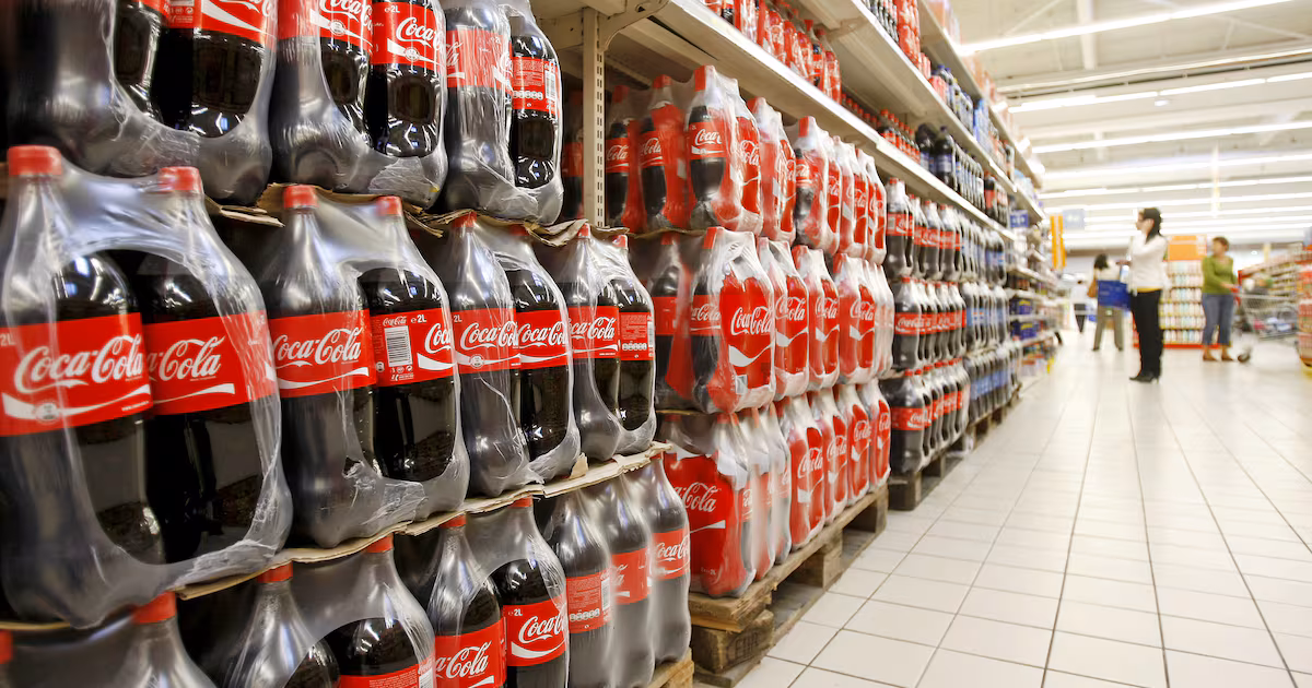 Trump Secures Coca-Cola's Return to Real Cane Sugar in US Sodas