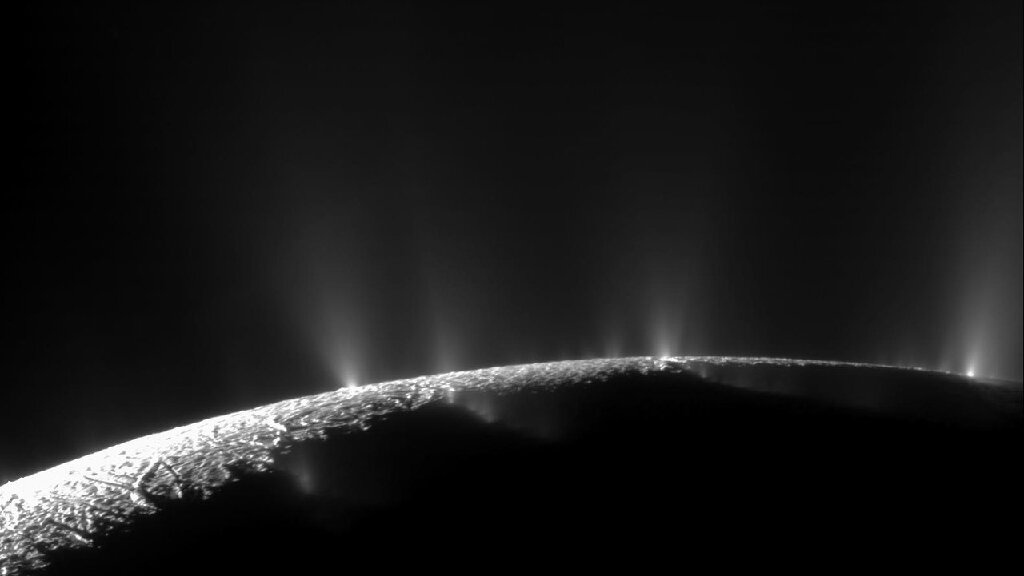 Featured image for Saturn's moon holds potential for extraterrestrial life.