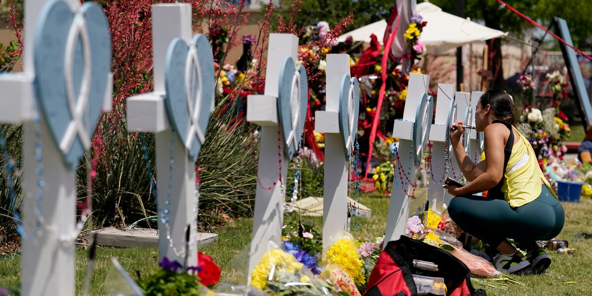 Featured image for Conflicting Reports Surround Response to Texas Mall Shooting