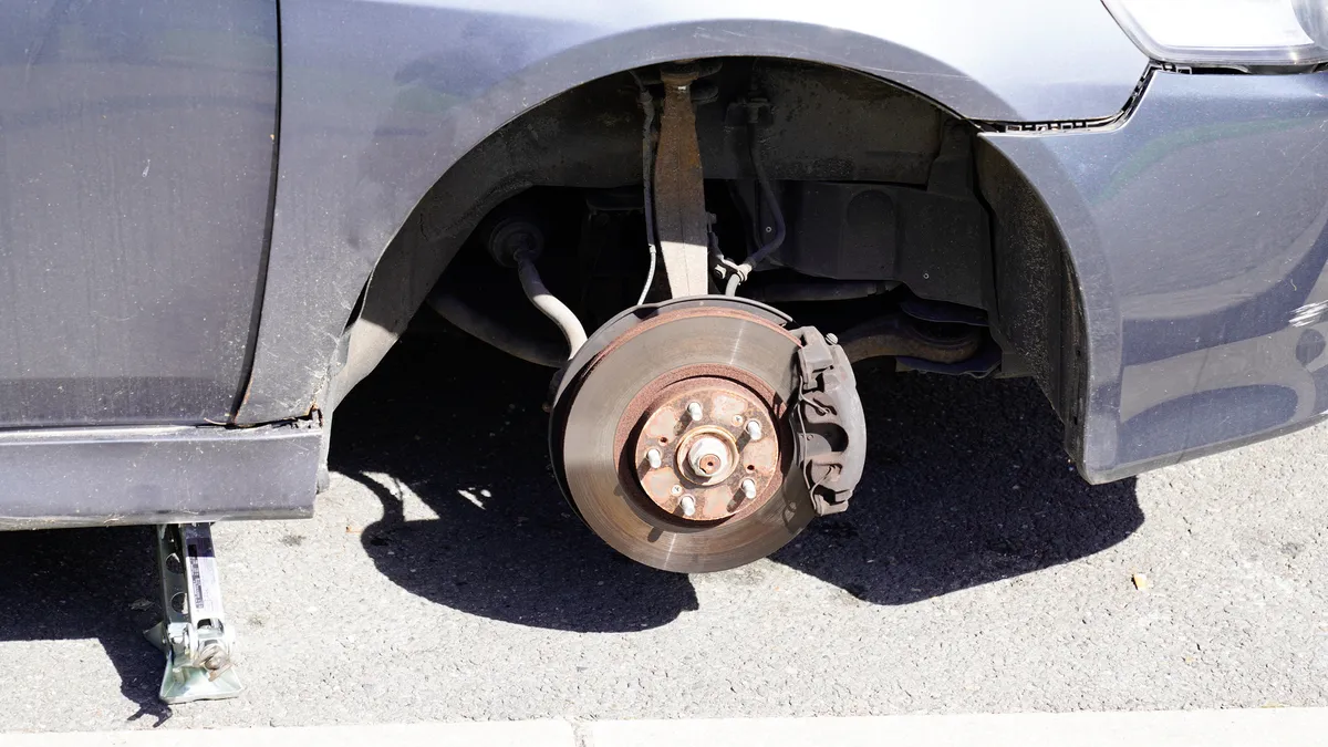 Featured image for Rising Kia and Hyundai car thefts continue in multiple US cities.