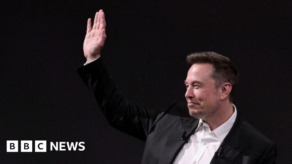 Featured image for Shareholders and Norway's Wealth Fund Question Musk's $1 Trillion Tesla Pay Deal