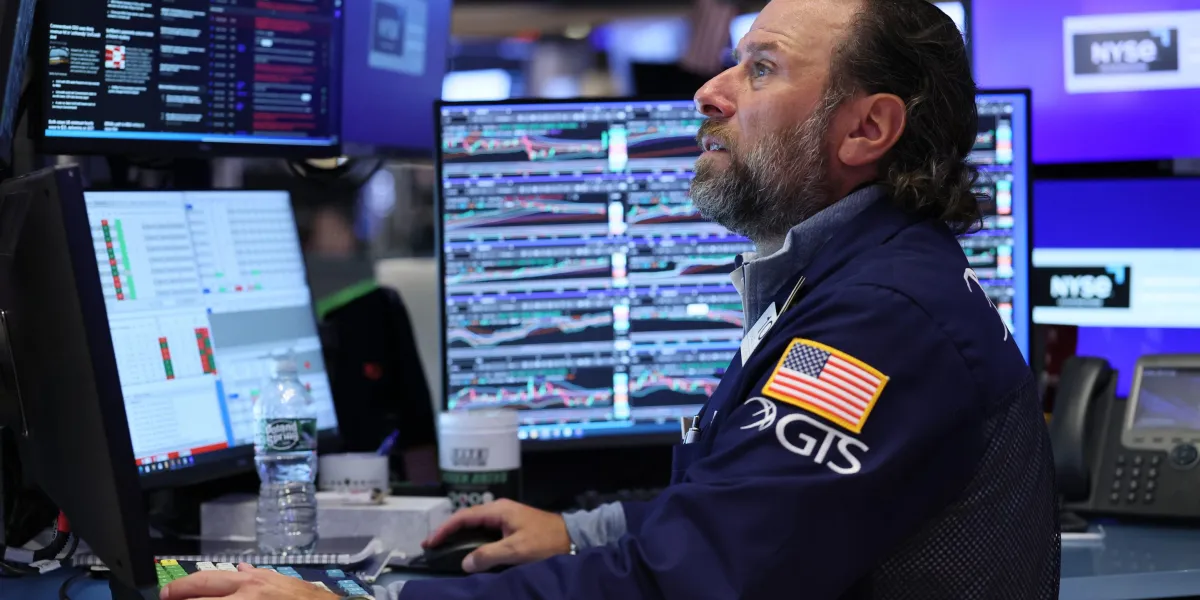 Featured image for Revised Data Highlights Resilient US Economy Amid Market Skepticism