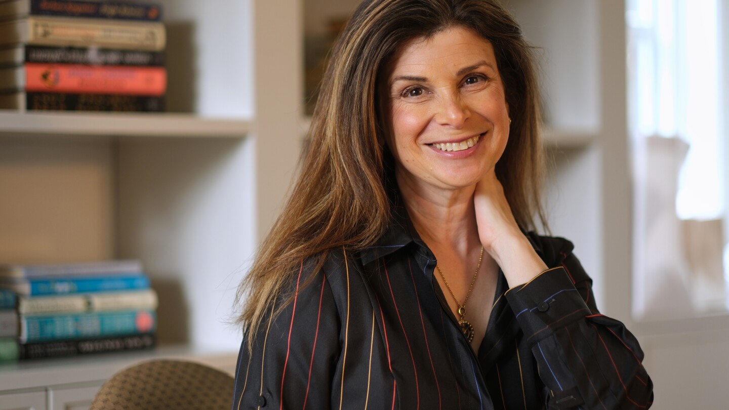 Featured image for Laura Dave's 'The Last Thing He Told Me' Sequel Unveiled