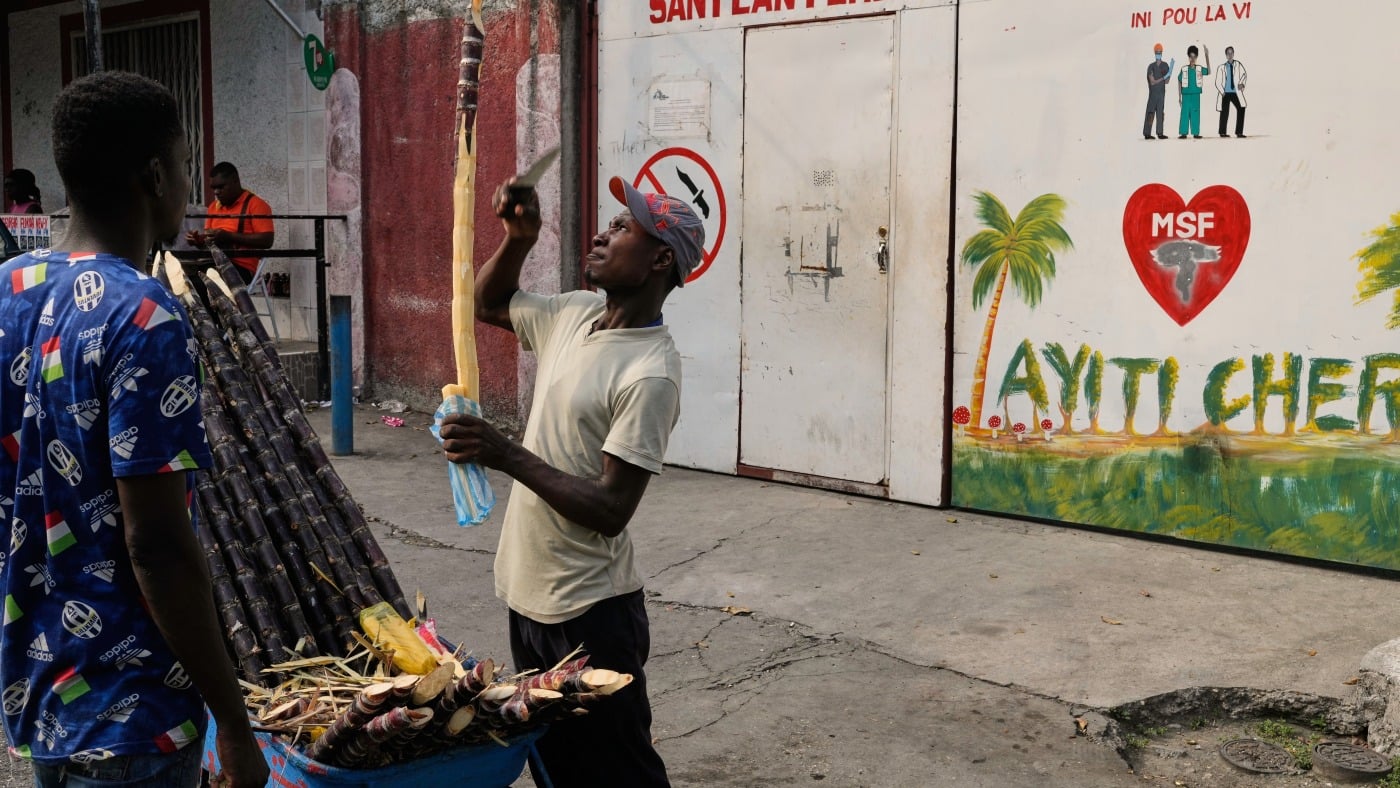 Featured image for Doctors Without Borders shuts down Haiti emergency center