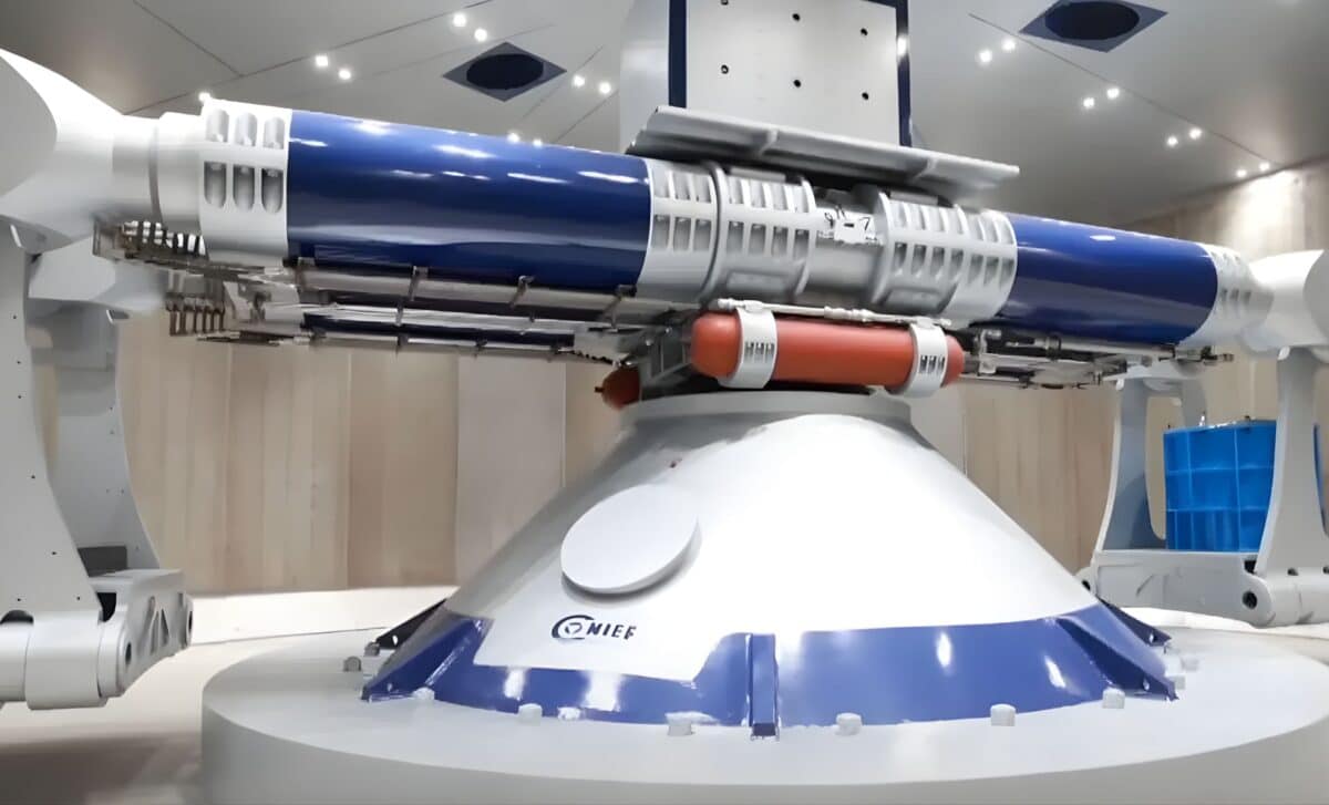 Featured image for China Unveils World's Most Powerful Hypergravity Machine to Explore Space-Time Compression