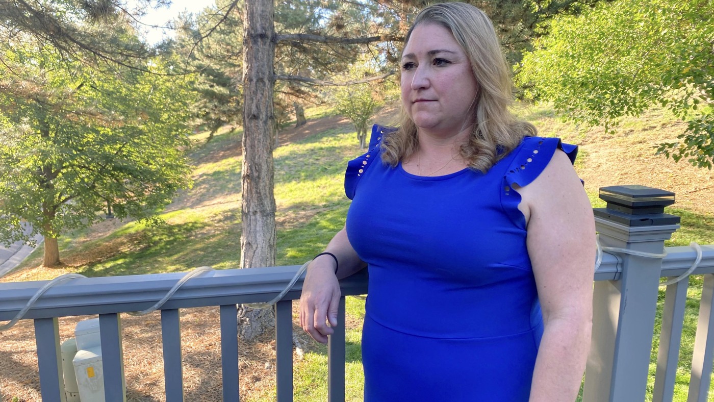 Featured image for Federal Workers Struggle Amid Prolonged Government Shutdown