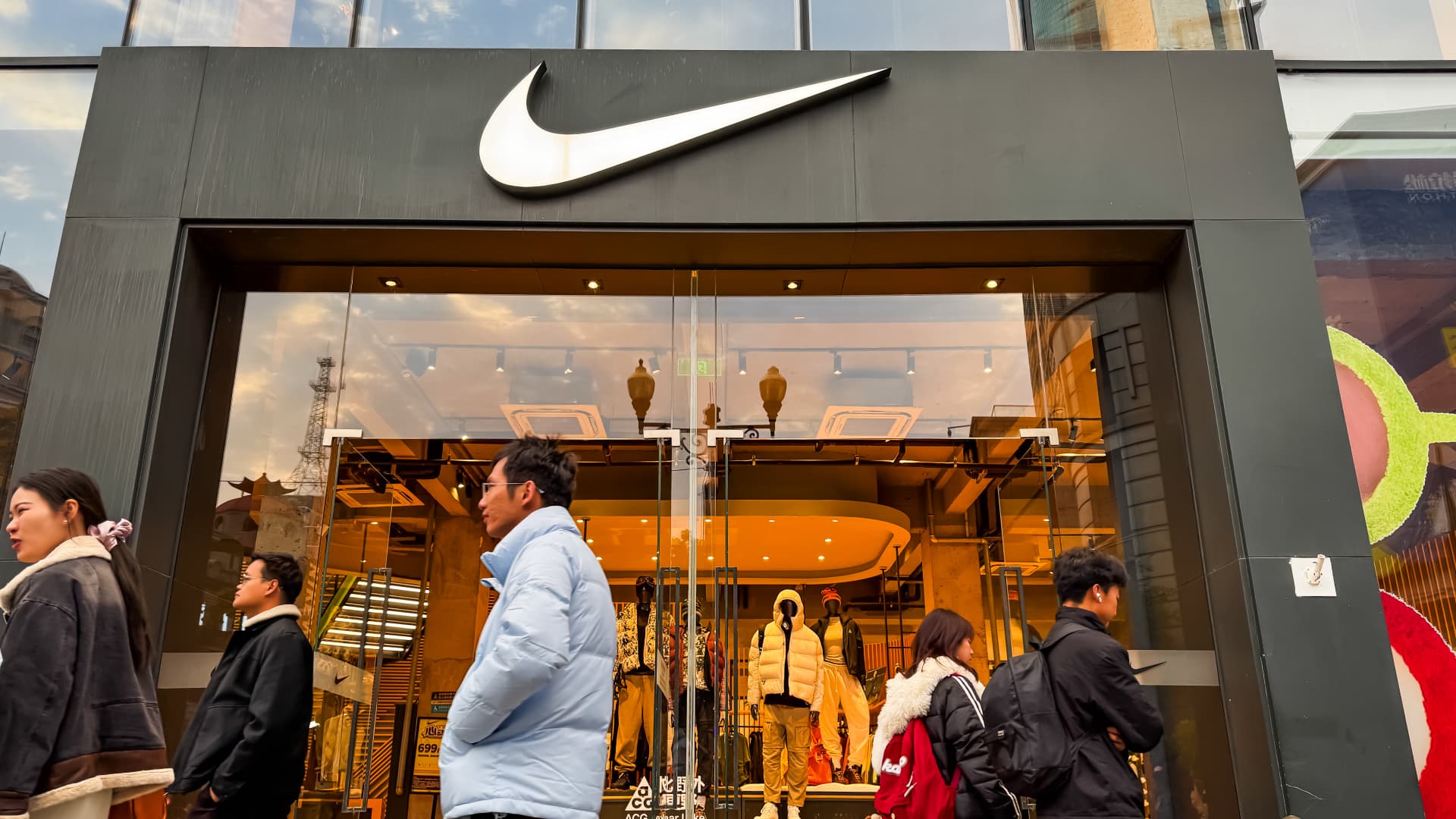 Featured image for Nike's Upcoming Earnings: Expectations and Market Impact