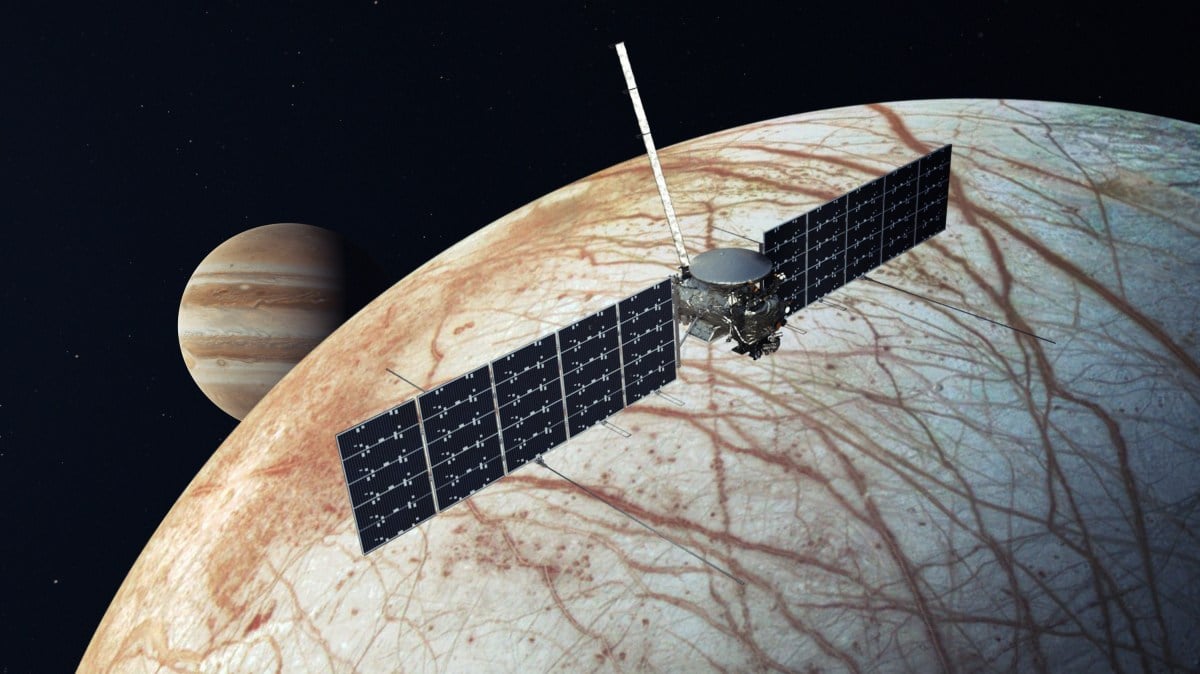 Featured image for Studies Suggest Europa’s Ocean May Be Too Quiet to Support Life