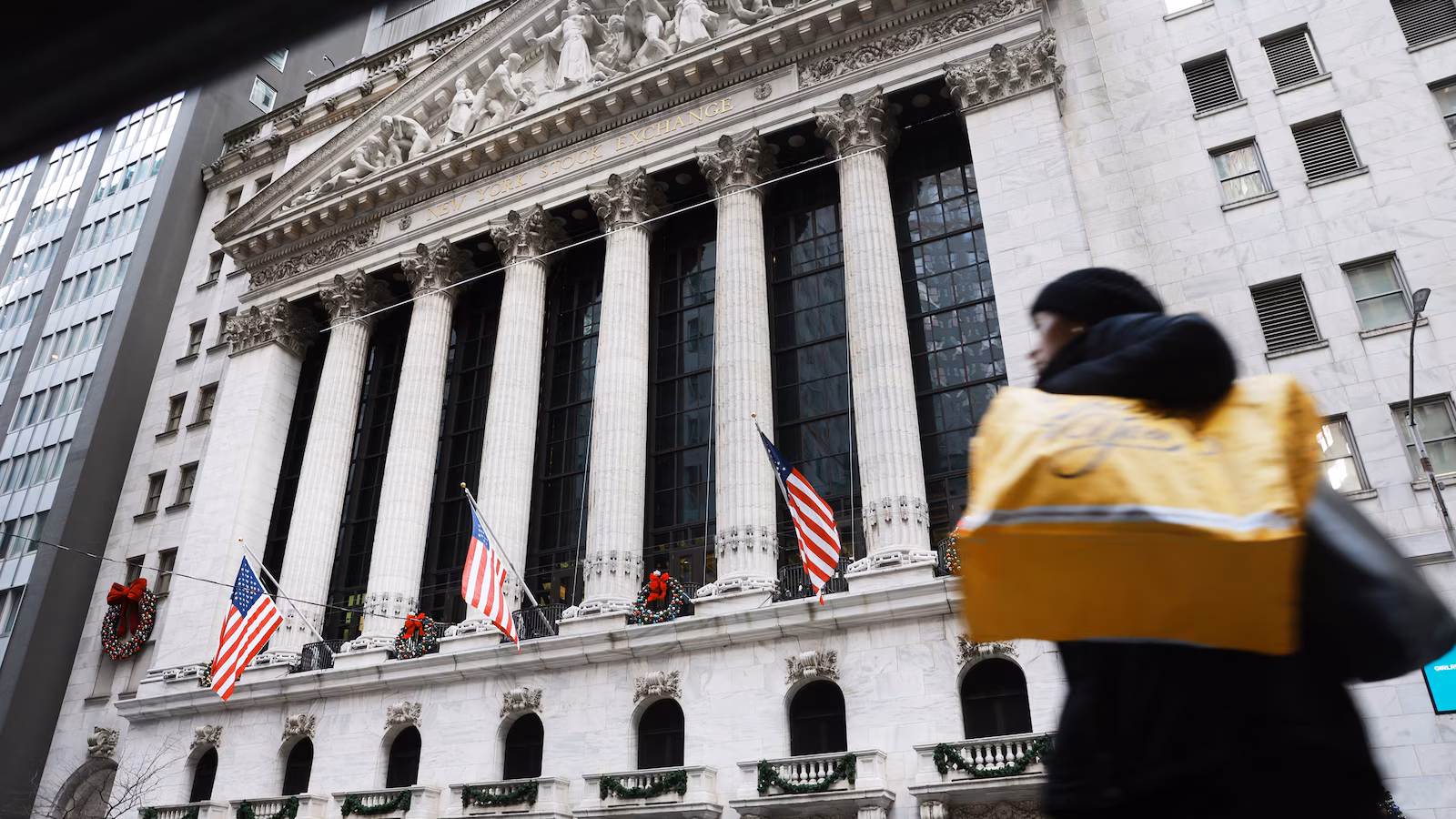 Featured image for Stocks Close 2025 with Double-Digit Gains, Eyes on 2026