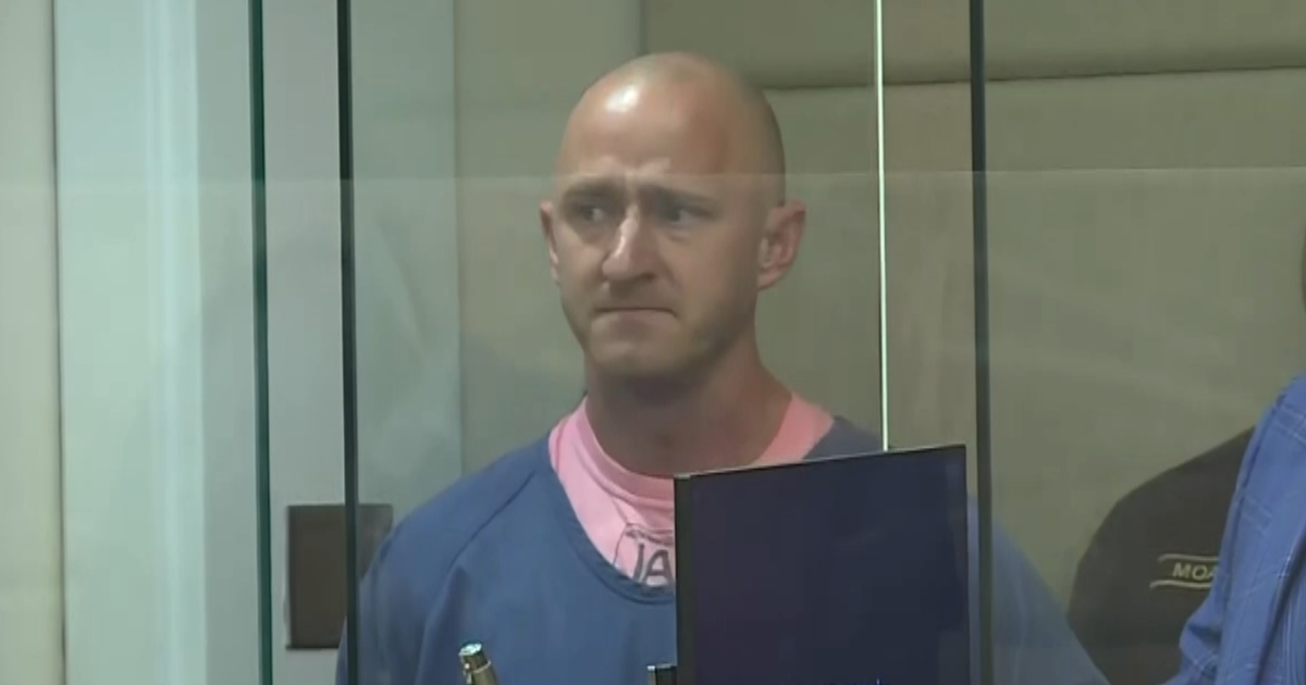 Featured image for Alaska Airlines pilot indicted on multiple charges for mid-flight engine shutdown attempt