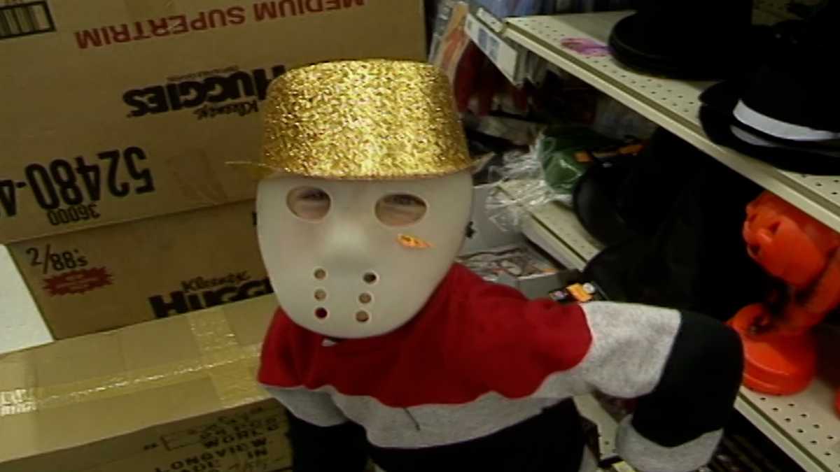 Featured image for "Spooktacular Retro Halloween Costumes: Scary, Silly, and Spooky Finds"