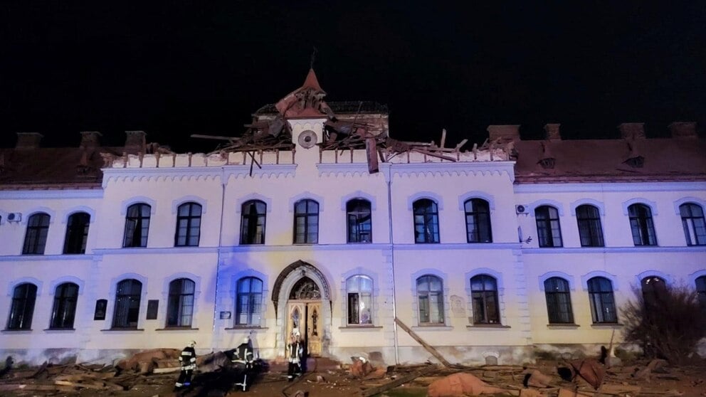 Featured image for "Ukraine and Russia Escalate Aerial Offensives Amidst New Year Tensions"