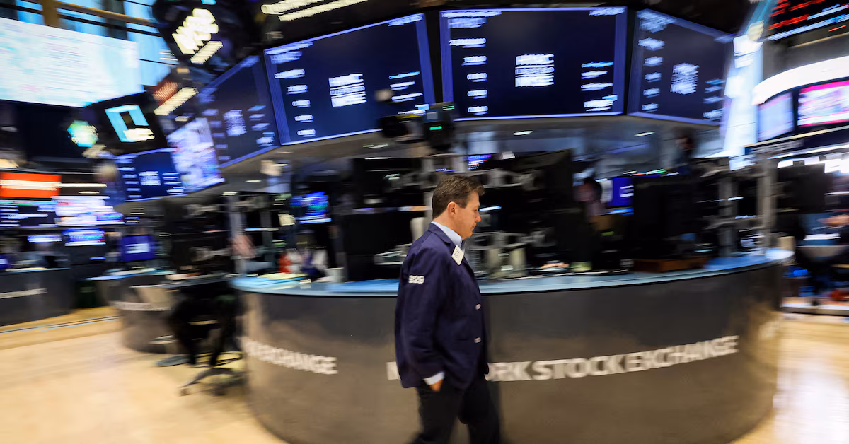 Featured image for Tupperware's Debt Restructuring Deal Ignites Retail Army, Boosting Meme Stock