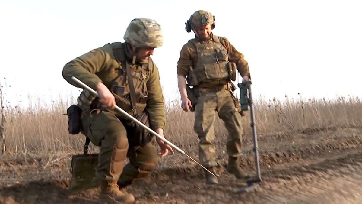 Featured image for Ukraine's Frontline Sappers Navigate Gray Zone Prayers