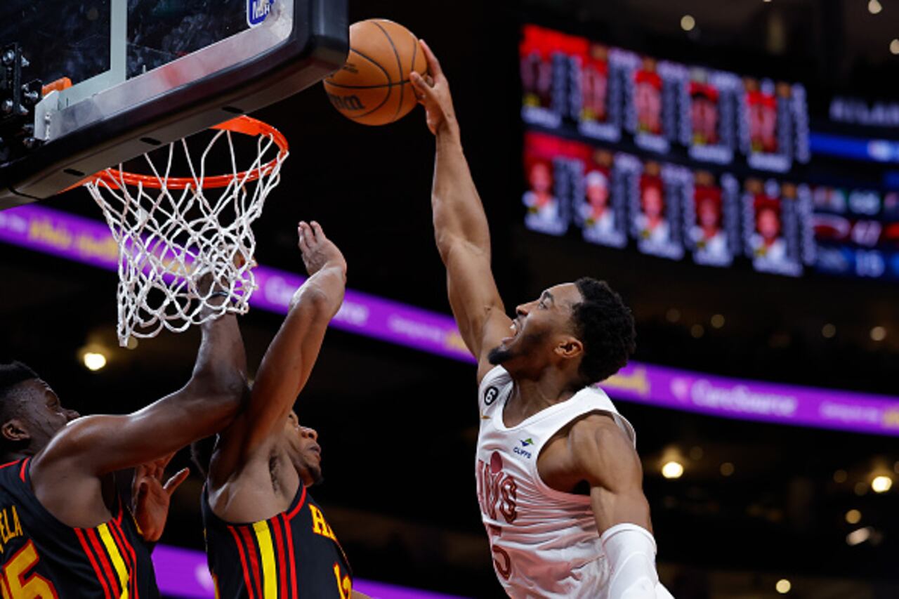 Featured image for Short-handed Cavaliers fall to Hawks in close 120-118 loss.