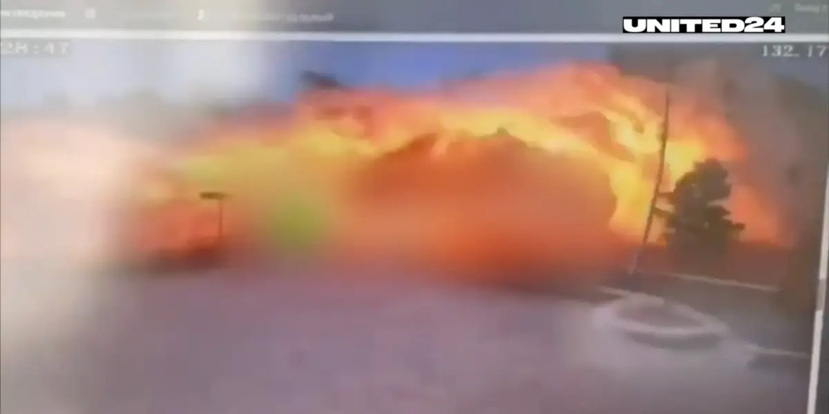 Featured image for "Russian Iskander Missile Strikes Chernihiv Theatre in Shocking Video"