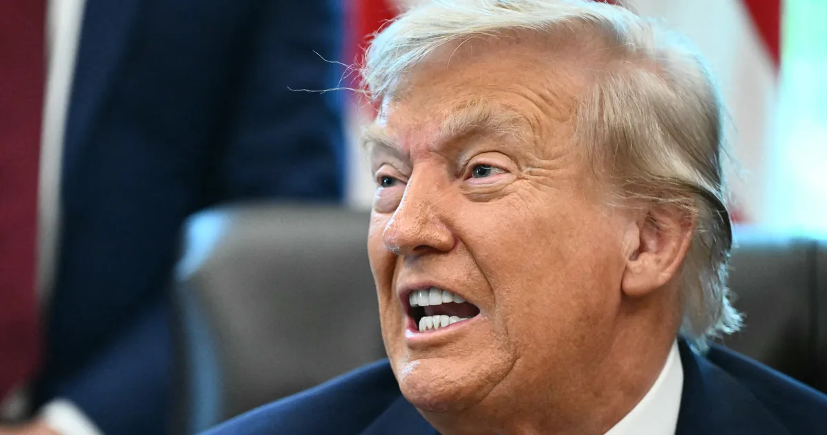 Featured image for Trump Addresses Health Rumors, Shows Up on Golf Course