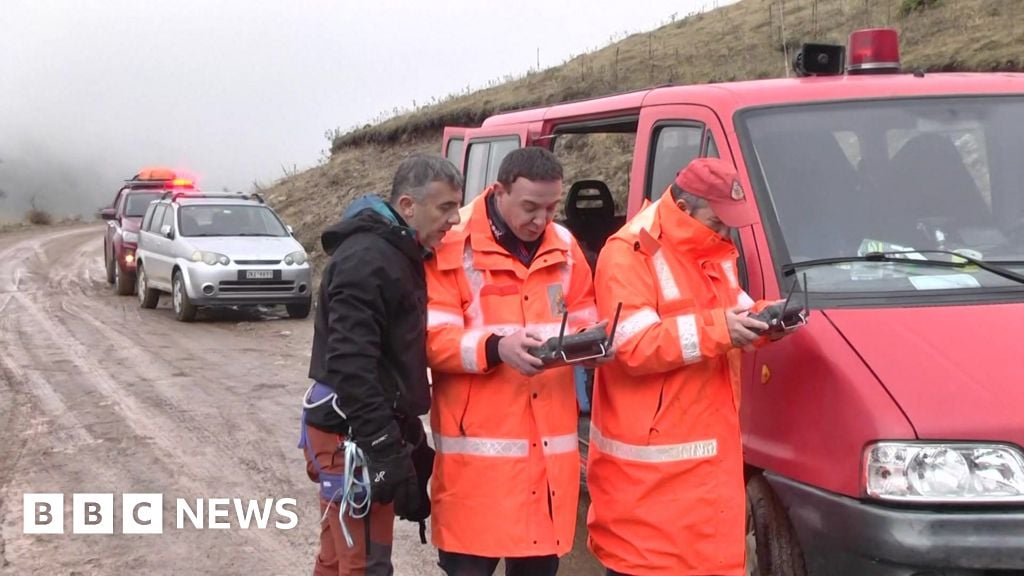 Featured image for Tragic Avalanche in Vardousia Mountains Claims Four Lives