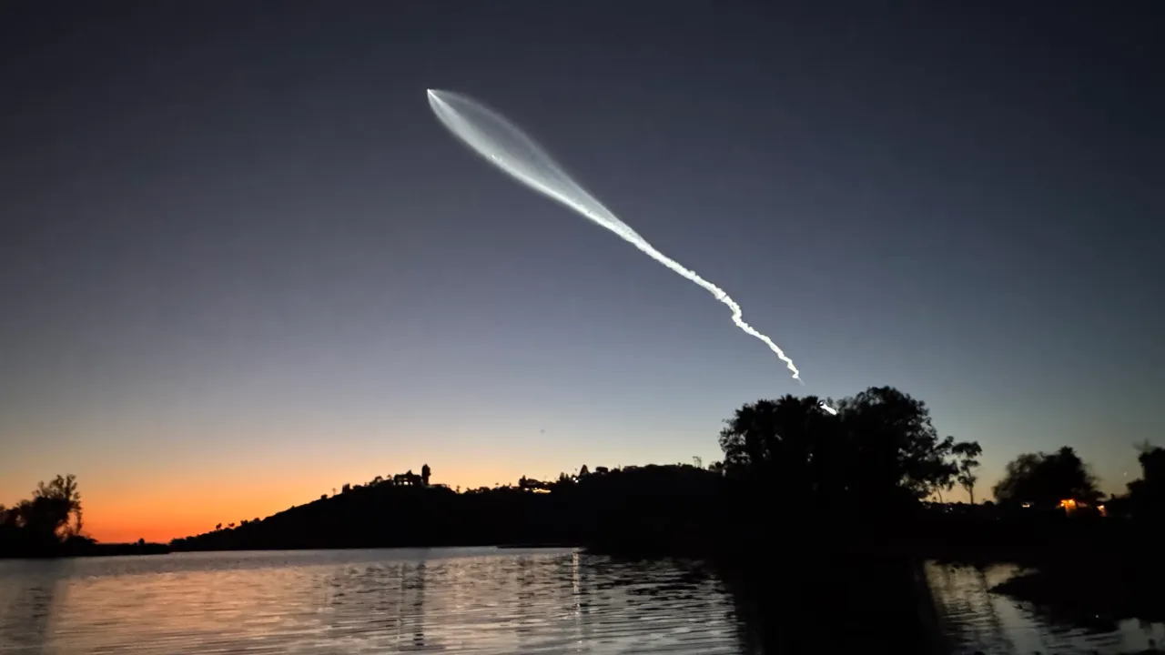 Featured image for SpaceX Launches Visible from Southern California with New Satellite Deployments