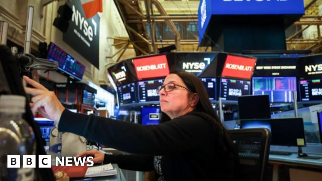 Featured image for US Stock Market Closes 2025 on a High Note Amid Volatility
