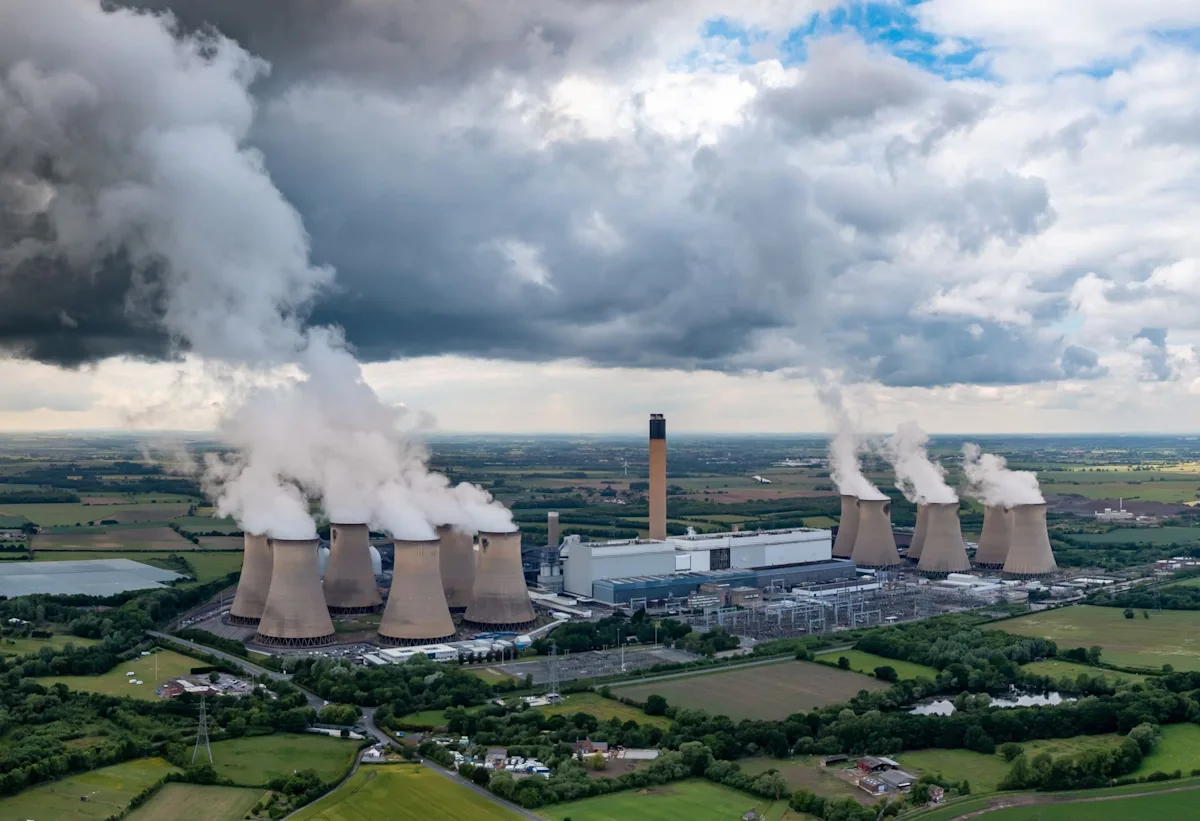 Featured image for GE's Mind-Blowing Plan to Vacuum Air Pollution from the Skies