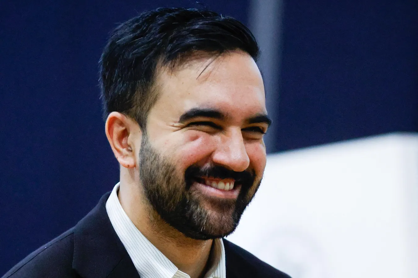 Featured image for Mamdani Leads NYC Mayoral Race Amid High Voter Turnout