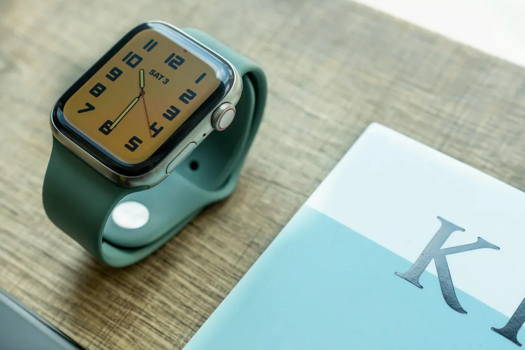 Featured image for Apple Watch Advances in Needle-Free Glucose Monitoring Technology