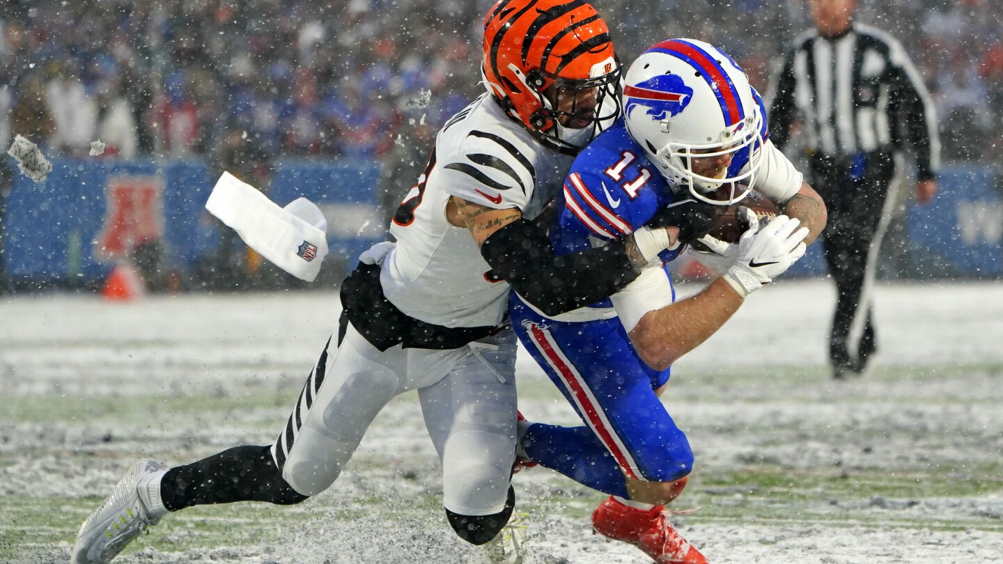 Featured image for Cole Beasley Joins New York Giants, Bolstering Wide Receiver Corps