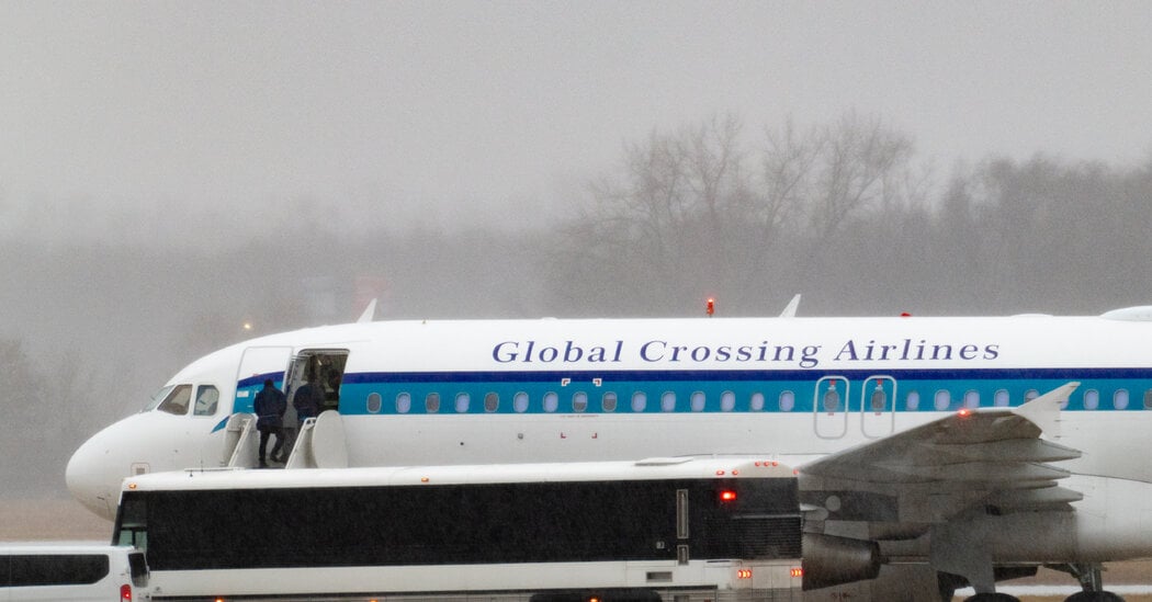 Featured image for Judge Extends Temporary Protections for Migrants from Central America and Nepal