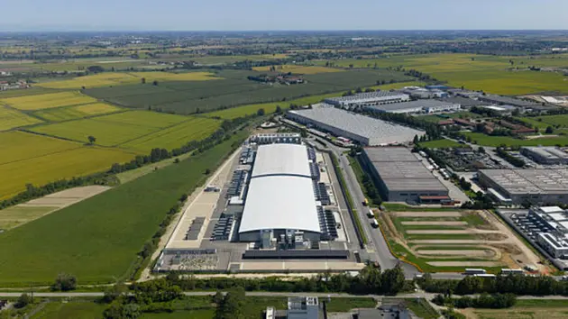 Featured image for AI Boom Sparks Shift from Stocks to Debt Markets, Warns BofA