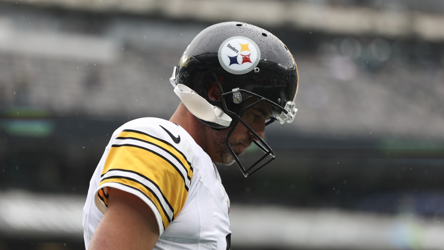 Featured image for Jets Owner Woody Johnson Defends Coach Glenn and Blames QB Play for 0-7 Start