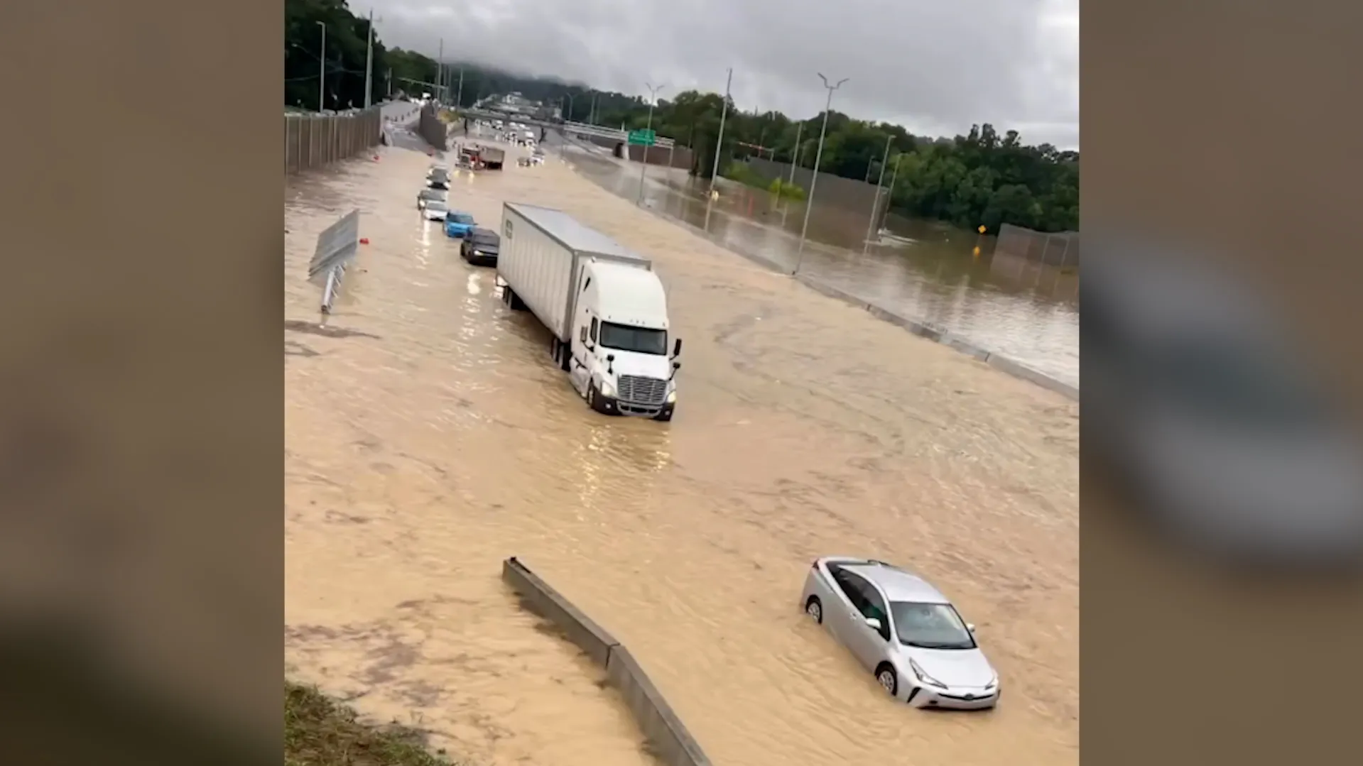 Featured image for Severe Flooding in Tennessee and Georgia Causes Evacuations and Rescues