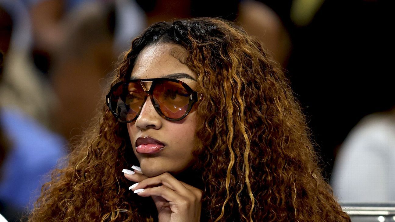 Featured image for Chicago Sky's Angel Reese to Stay Despite Season Challenges