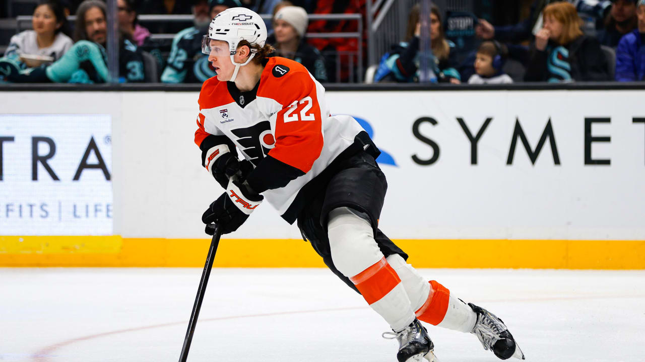 Featured image for Flyers Extend Christian Dvorak with 5-Year, $25.75M Deal
