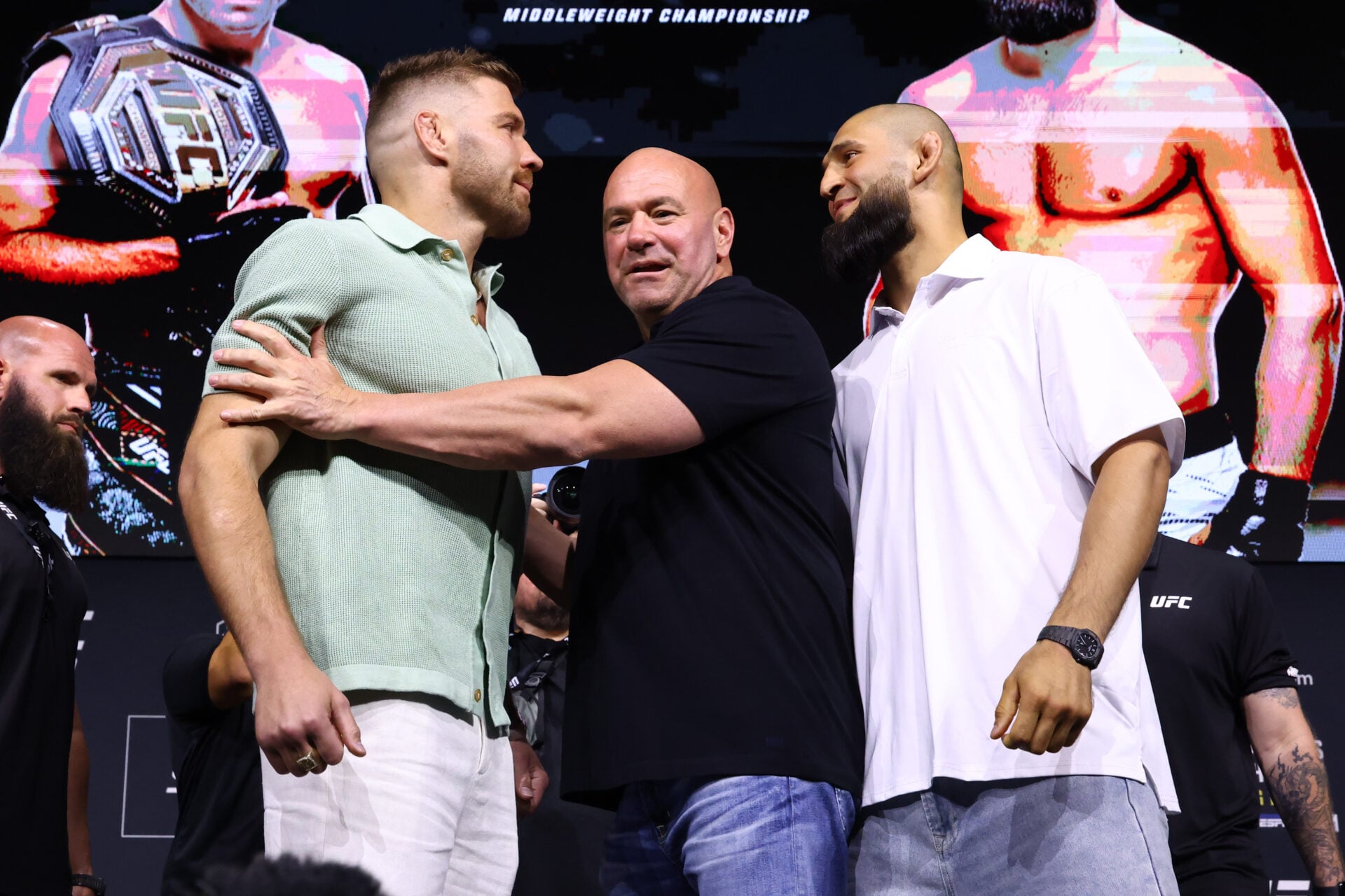 Featured image for UFC 319: Chimaev and Du Plessis Face Off Amid Predictions and Betting Tips