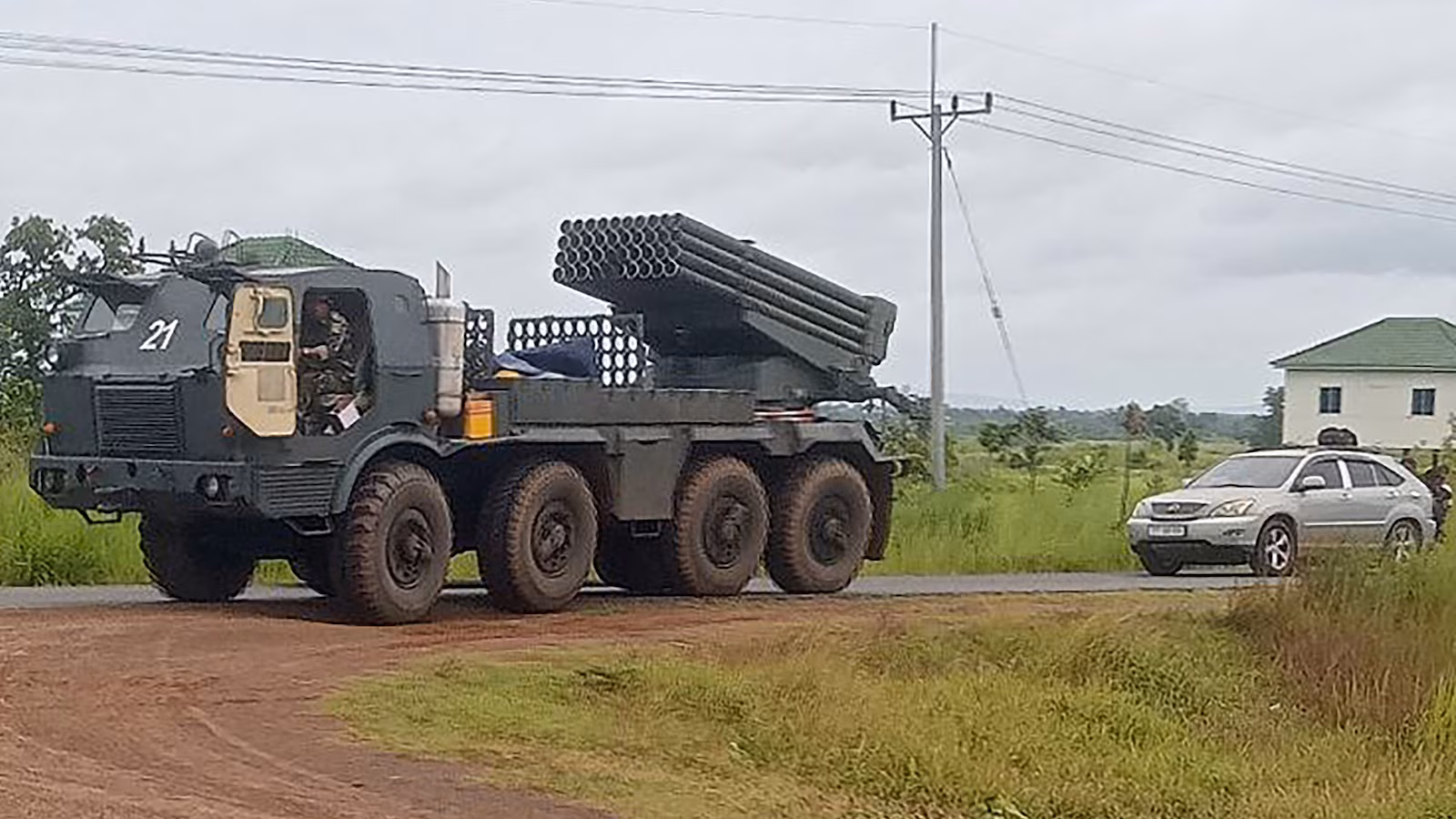 Featured image for Thailand and Cambodia Engage in Deadly Border Clashes, Prompting US Alert
