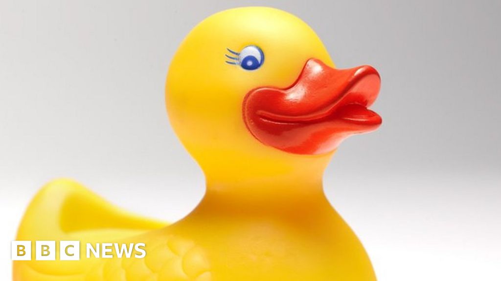 Featured image for Apple's autocorrect finally stops ducking around.