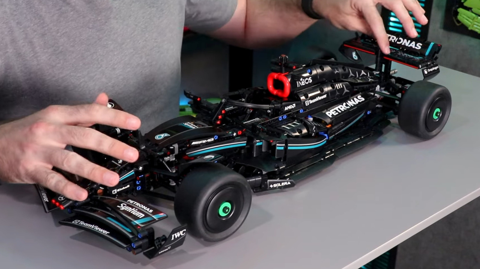 Featured image for LEGO F1 Technic Sets Showcase Advanced Engineering