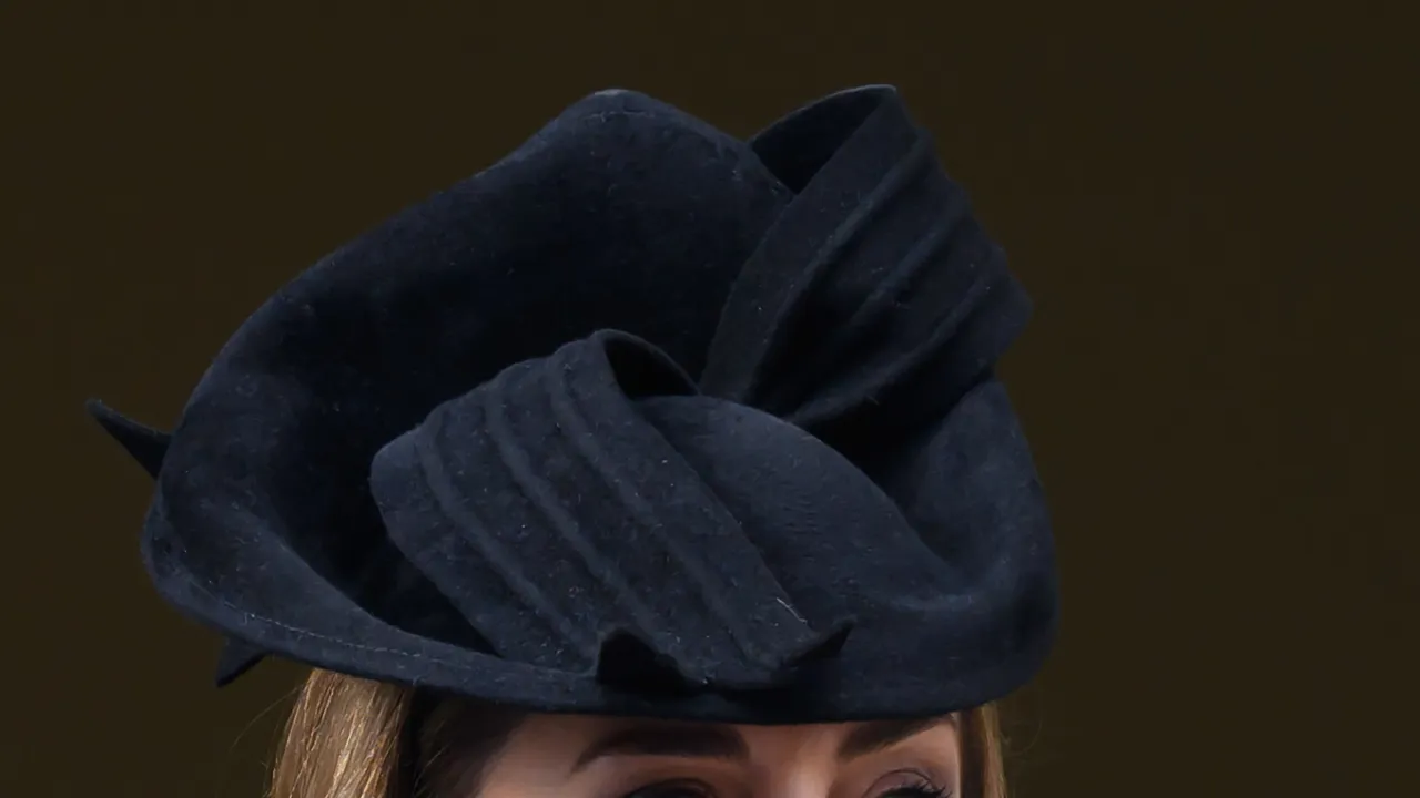 Featured image for Princess of Wales Honors Remembrance Day with Sentimental Tributes