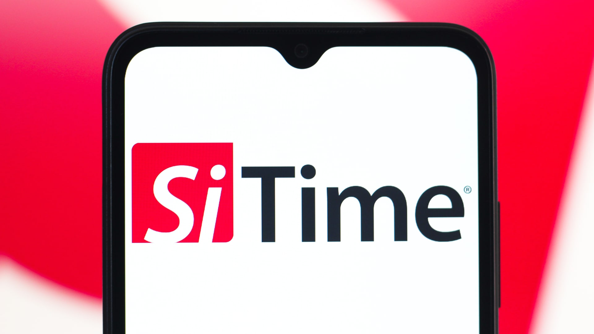 Featured image for UBS Predicts Chip Stock Outperforming Nvidia Amid CoreWeave's Revenue Surge